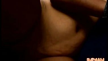 Indian Babe Gets Facial In A 3some