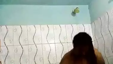 Indian Milf bhabhi bathing