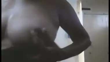 Desi big boobs aunty stripping clothes one by one
