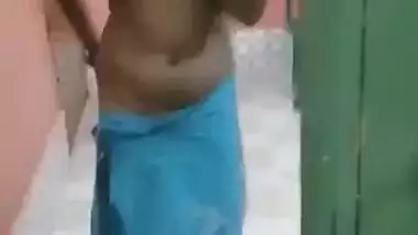 Sexy Desi girl saree striptease show