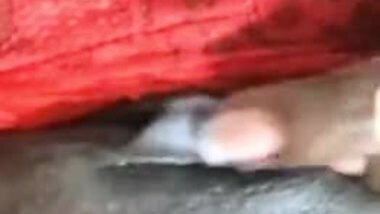 sri lankan office clit orgasm රුක්ශි ඔෆිස් ටෙබල් එකේ ඉදන් බොස්ට පේන්න මෑ ඇට