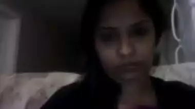Sweet Noida girl Angel sitting naked on webcam...