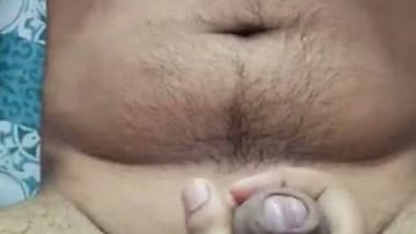 Indian wife gives handjob