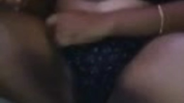 Cute Andhra desi babe showing boobs n pussy