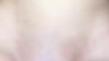 MMS video of cameraman fucking Desi girlfriend's shaved XXX hole