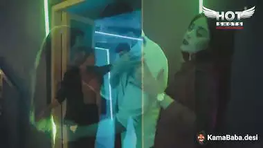 Double Trouble – Nude Hindi threesome sex webseries