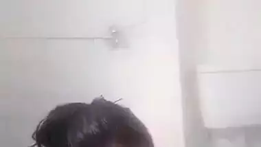 Bathing Sex Video Of Desi College Teen