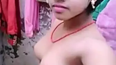 Sarika hot bath video