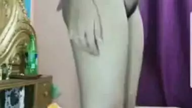 Beautiful desi girl show her big boob app video-2