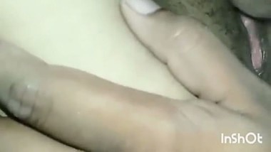 Indian beautiful pussy licking and sucking video