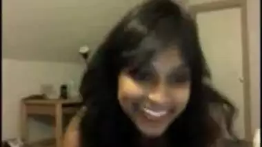 Indian college girl flaunts her body for BF on Skype
