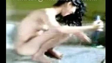 Washroom Recording Indian Teen Babe