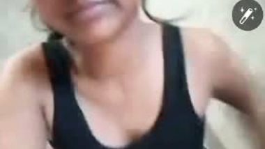 Assamese girl boobs show on video call viral show