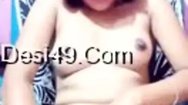 Good-looking Dasi chick shows her tits and masturbation XXX skills