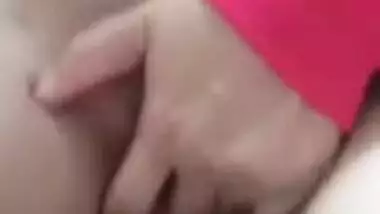 BUSTY UNKNOWN GF PLAYING WITH HER BOOBS