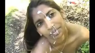 Lucknow College Girlfriend Gets Cum Facial Outdoor