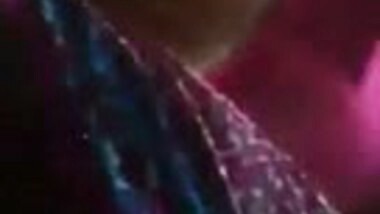 Mast maal Aunty Expression