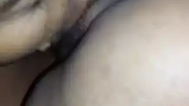 Desi bhabhi sexy engulfing blowjob sex clip