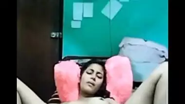 Dehati college girl spreading legs pussy show
