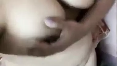Desi Girl Play with Her Boobs