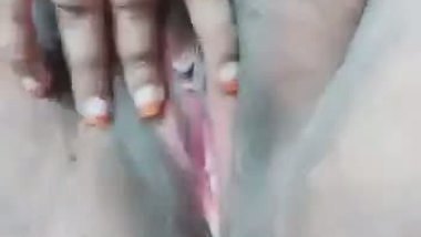 Beautiful Horny Chubby Girl