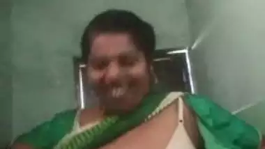 Huge boobs Tamil sex aunty naked on video call