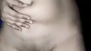 Desi sexy girl shwo her nude