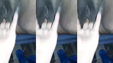 Desi wife pussy fingering her lover