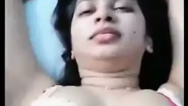 Chubby girl gets naked and fucks her BF in Punjabi sex