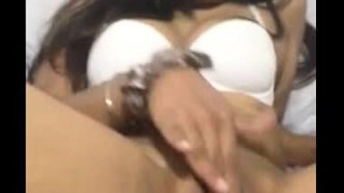 Desi sex mms of busty bhabhi first time played with long dildo