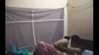 Indian porn tube videos of hostel girl with senior