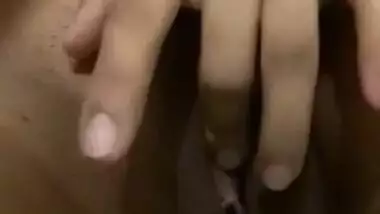 Indian Cheating bhabhi fingering