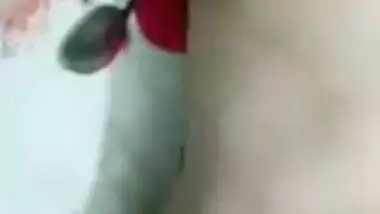 Bangladeshi Girl Showing Her Sexy Figure On Video Call