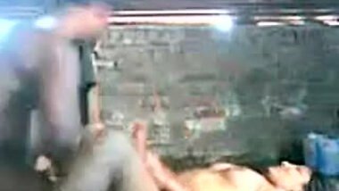 Kolkata Housewife Gives Blowjob - Hot Indian Porn