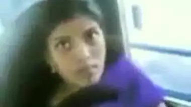 Hot Mallu Girl Showing Boobs In Bus