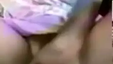 Babe in cute dress reaches orgasm when XXX fingering her Desi cunt