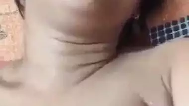 Man fucks a Muslim girl’s tight pussy in Bangla sex video