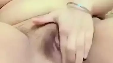 Beautiful bhabi Rubbing Her pussy
