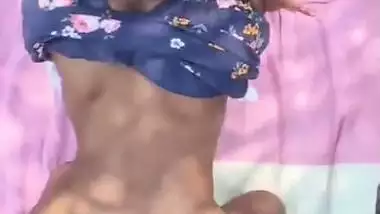 Tamil girl outdoor fucking in doggy style viral video