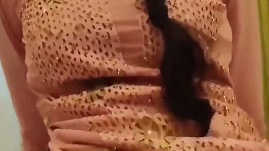 College sex girlfriend showing bald pussy fucking