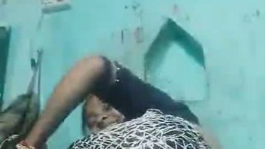 Indian Village Wife Shows Her Boobs an Pussy