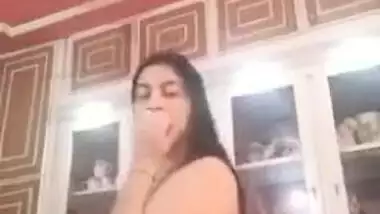 Beautiful Sexy Married Paki Wife Video For Lover
