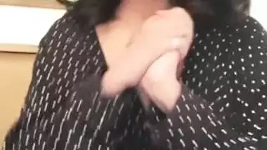 Sharanya Jit Kaur Hot sexy clip