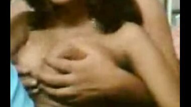 Indian girl enjoyed home sex by group of men in lodge room