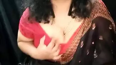Chubby Desi MILF Showing Boobs & Ass on Cam