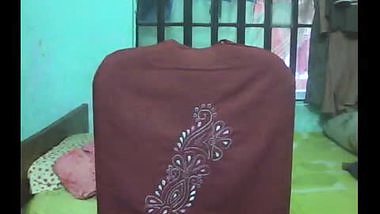 Super Hot Bengali Girl Chatting On Webcam