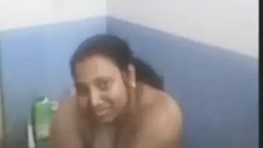 Tamil Fat Wife Bathing Tamil Wife Bathing Vdo