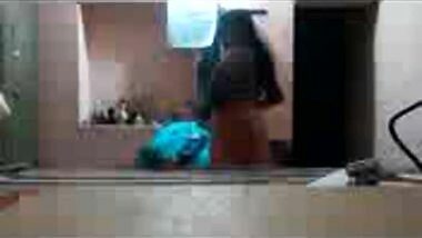 indian aunty dress change hot