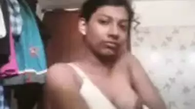 Cute Look Indian Girl Showing Her Boob and Pussy to Lover