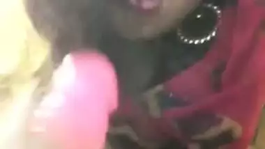 Horny Muslim Milf Sucks Pink Toy Urdu